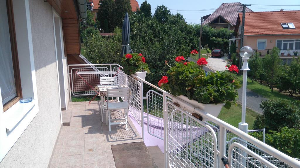 Bertalan Apartman Vonyarcvashegy Exterior foto